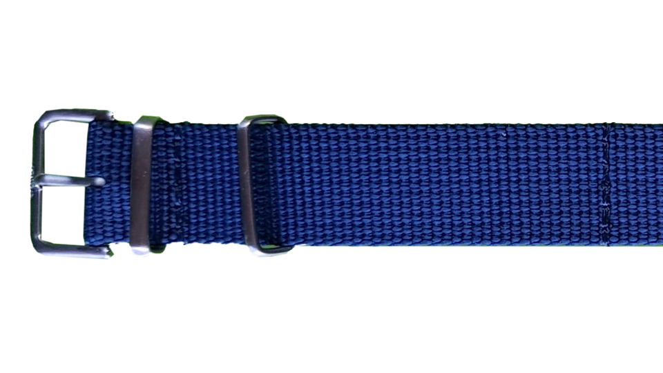 niebieski pasek tekstylny typu NATO ze stalową sprżączką do zegarka marki traser