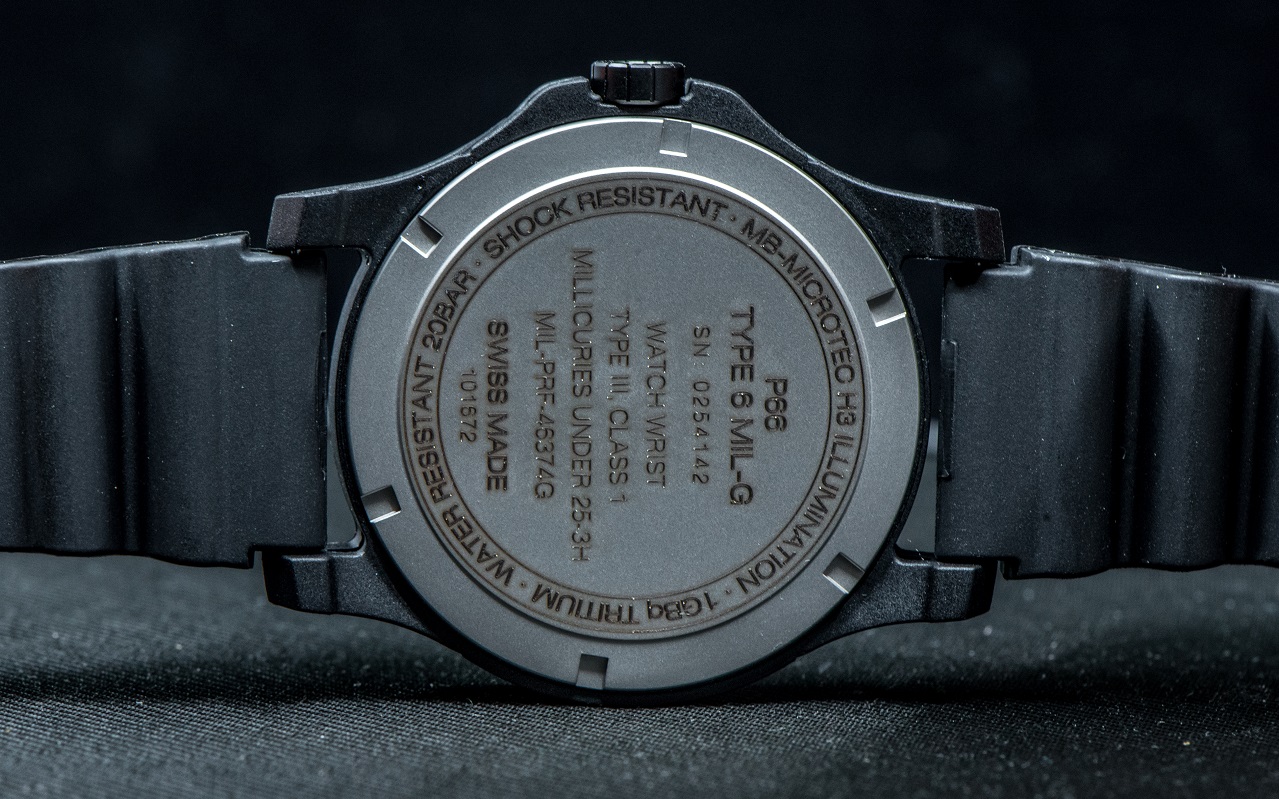 dekiel zegarka traser P66 Type 6 MIL-G z wygrawerowaną normą wojskową MIL-PRF